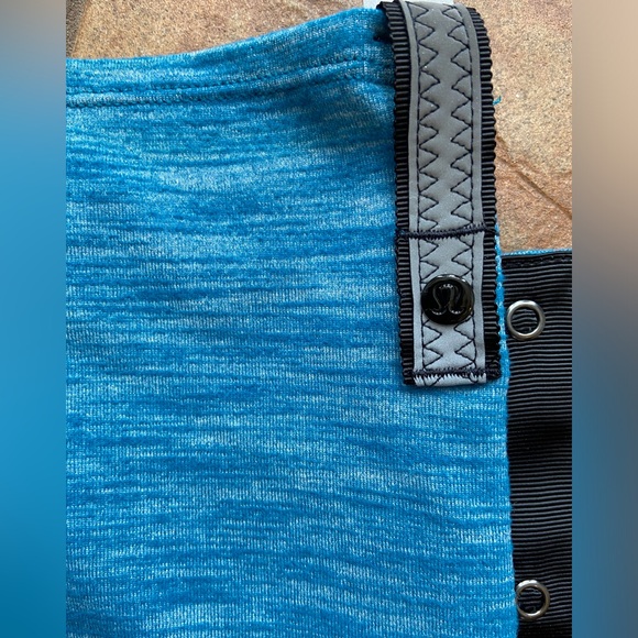 Lululemon Vinyasa Scarf - Set of 2 - Picture 3 of 3